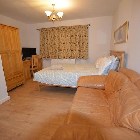 Large Ensuite Room Оксфорд Экстерьер фото