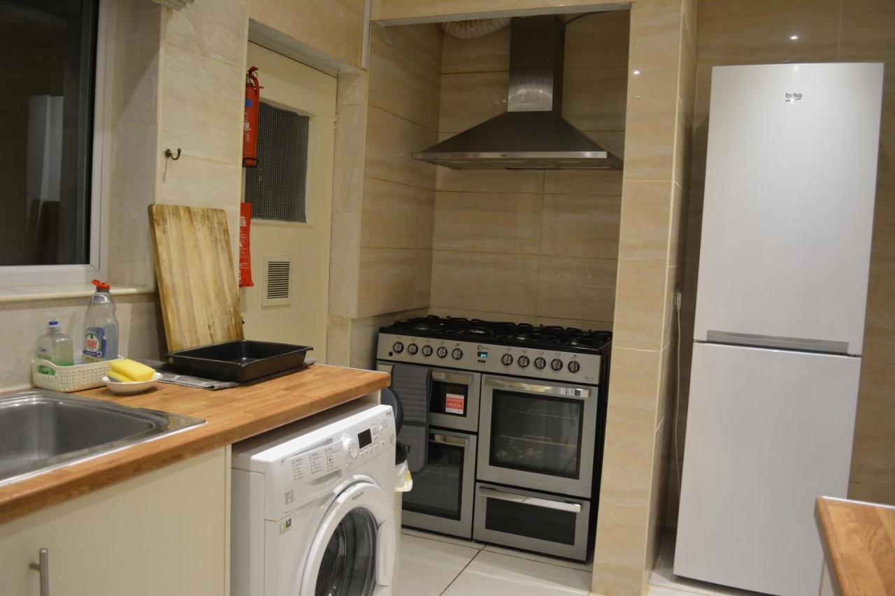 Large Ensuite Room Оксфорд Экстерьер фото
